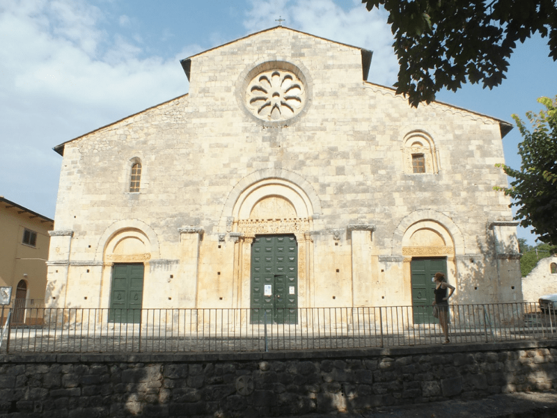La chiesa di San Tommaso Becket: un santo inglese in Abruzzo